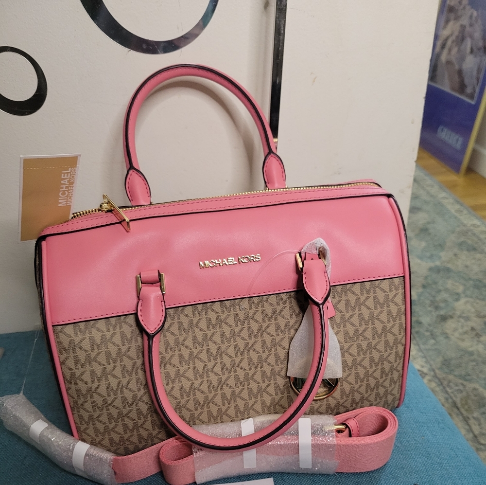Michael Kors Medium Duffel Coral NWT